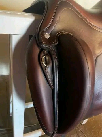  Antares dressage saddle, Tempo